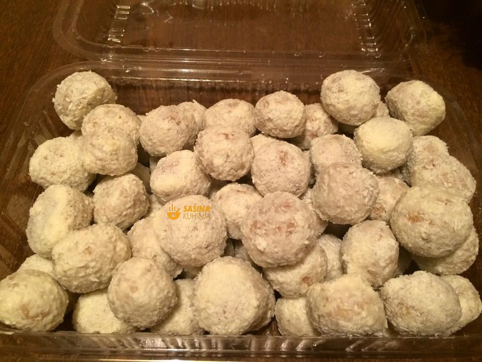 FOTO – Orah kuglice u bijeloj čokoladi sa kokosom recept