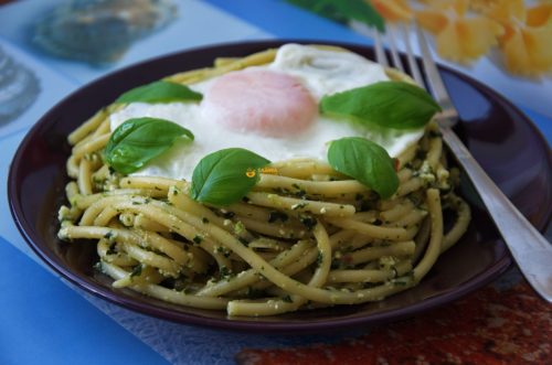 VIDEO – Pasta Bucatini Perciatelli Con Spinaci