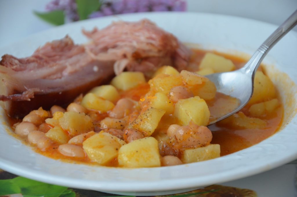 VIDEO – Beans and Potatoes Recipe Grah i Krumpiri