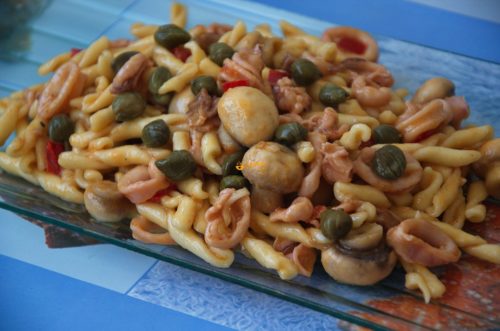 VIDEO – Pasta Funghi e Calamari Tjestenina sa Lignjama Šampinjonima