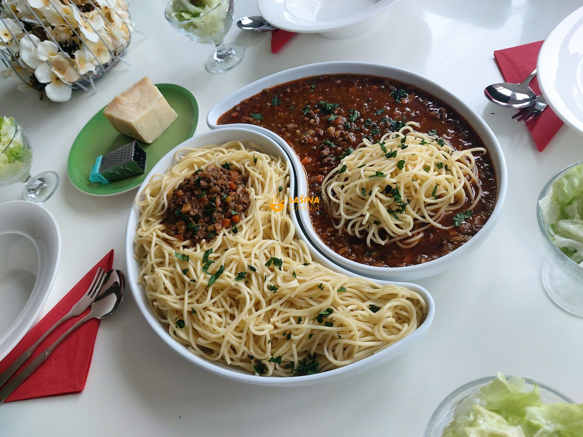 bolonjez špageti Bolognese Spaghetti