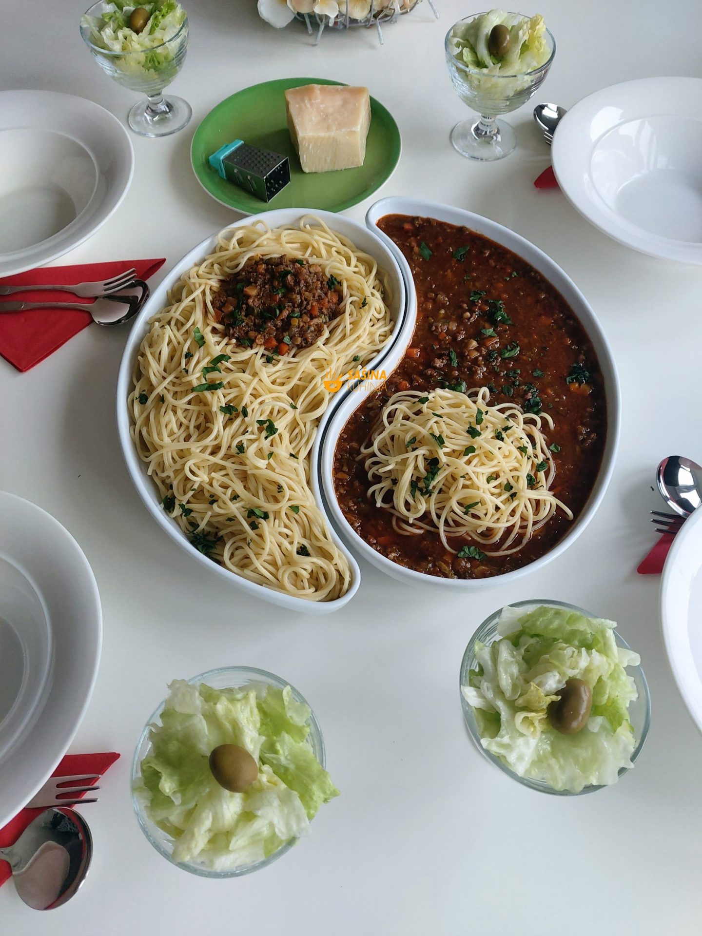 bolonjez špageti Bolognese Spaghetti