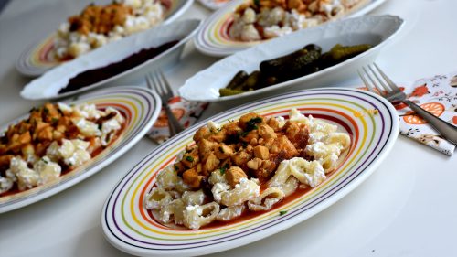 perkelt s piletinom recept s pilećim prsima i tjestenina s kravljim sirom i slaninom