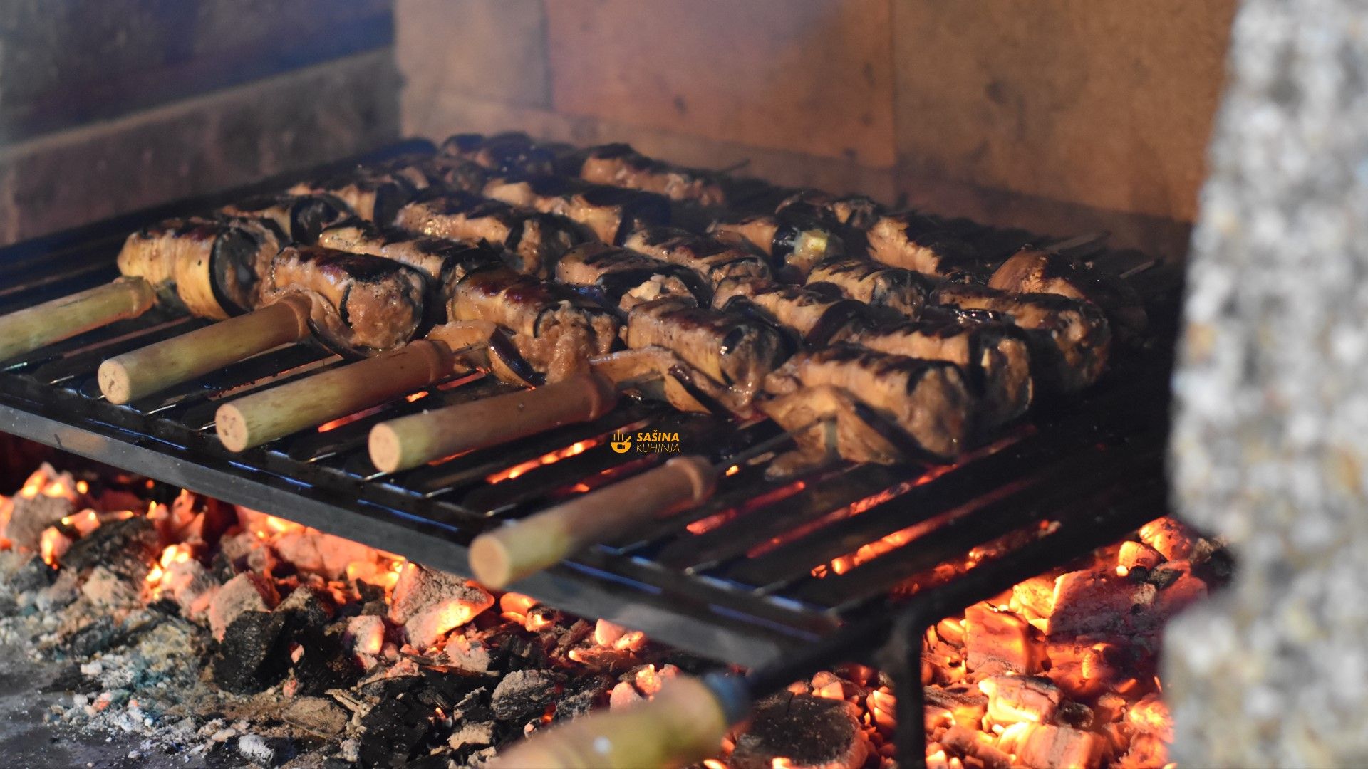 punjeni patlidžani mljevenim mesom sa roštilja recept