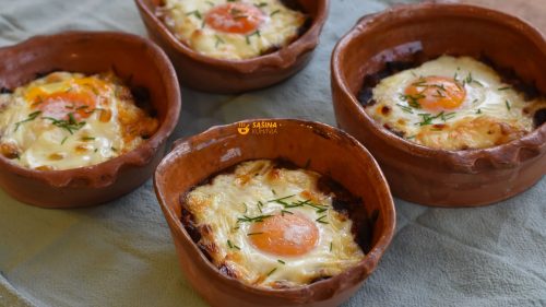 Zapečeni grah u roštilj umaku sa sirom i jajima recept