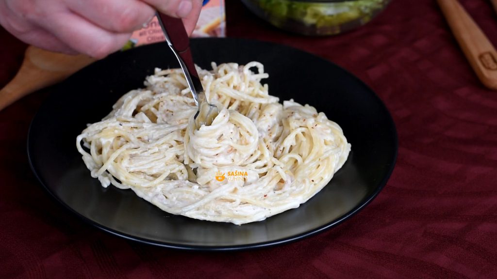 Studentska tjestenina s tunjevinom recept