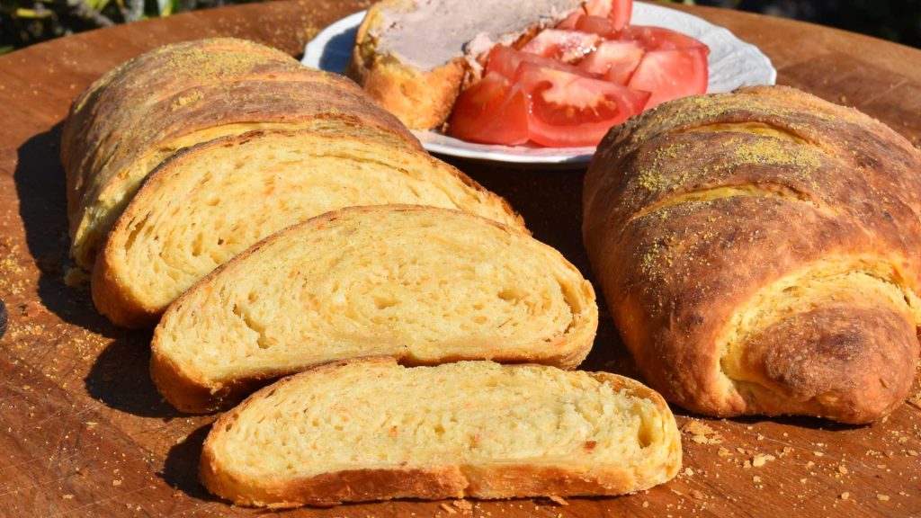 Kruh s mrkvom i krumpirom recept
